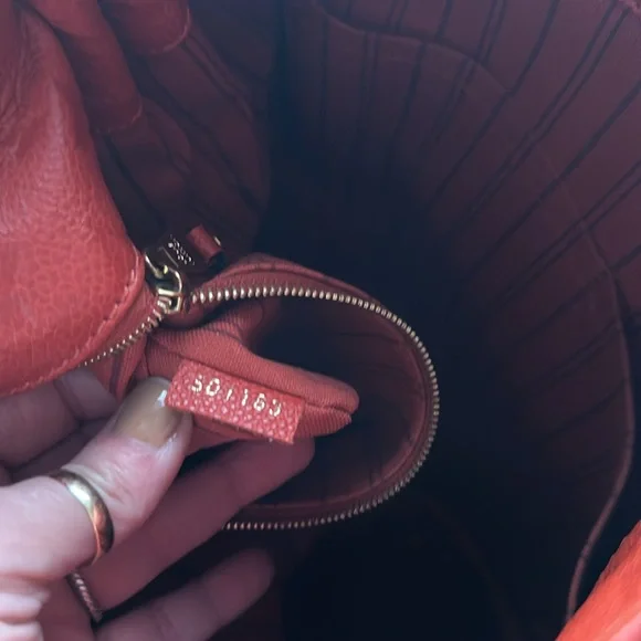 Louis Vuitton Métis RED - Picture 4 of 9